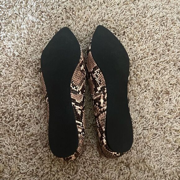 MADDEN GIRL SLIP ON SHOES LOAFERS WOMEN SIZE 7 SNAKESKIN PRINT FLATS CREAM/BLACK - Picture 6 of 7